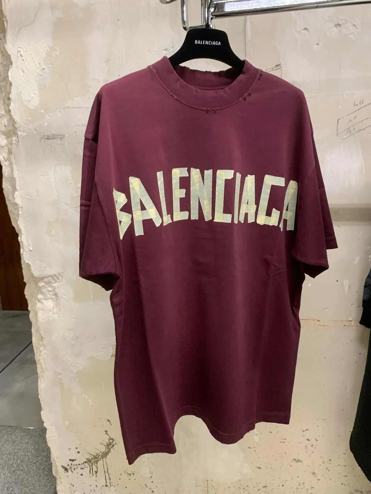 BALENCIAGA  |Tape Type T-shirt Medium Fit in Dark Green