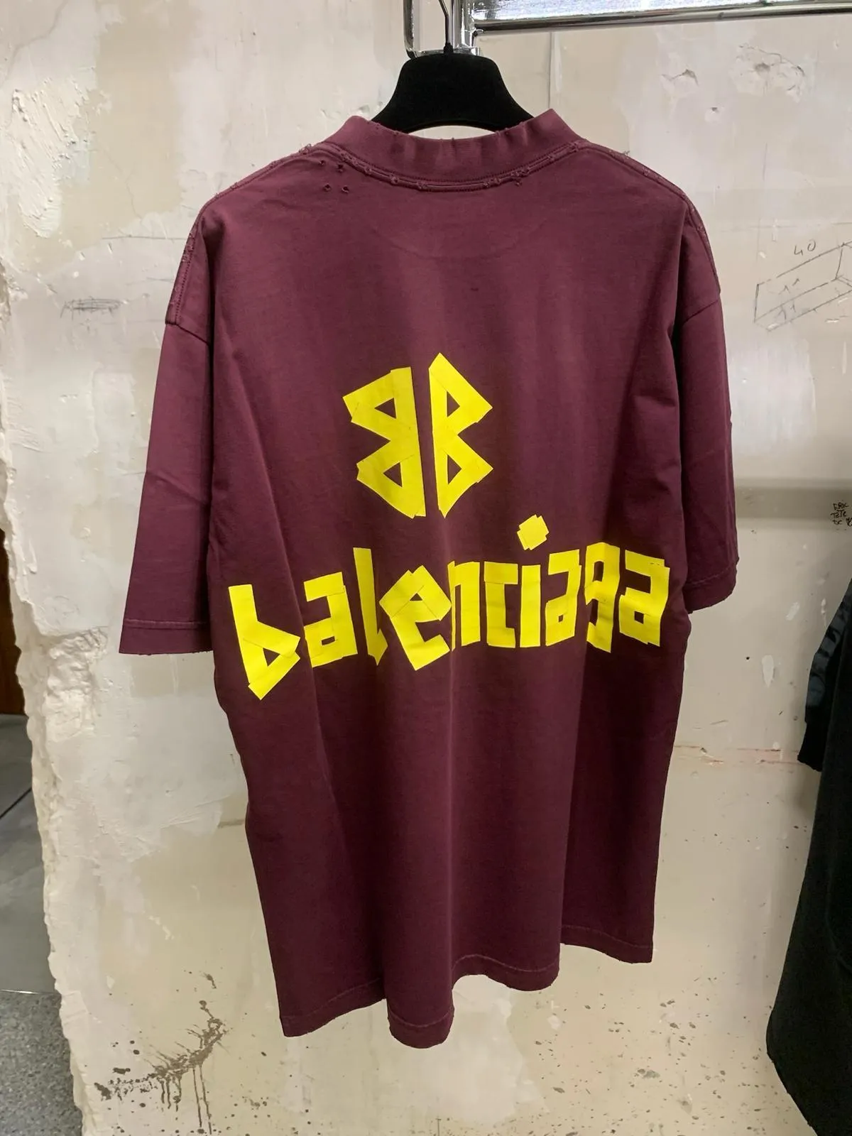 BALENCIAGA  |Tape Type T-shirt Medium Fit in Dark Green