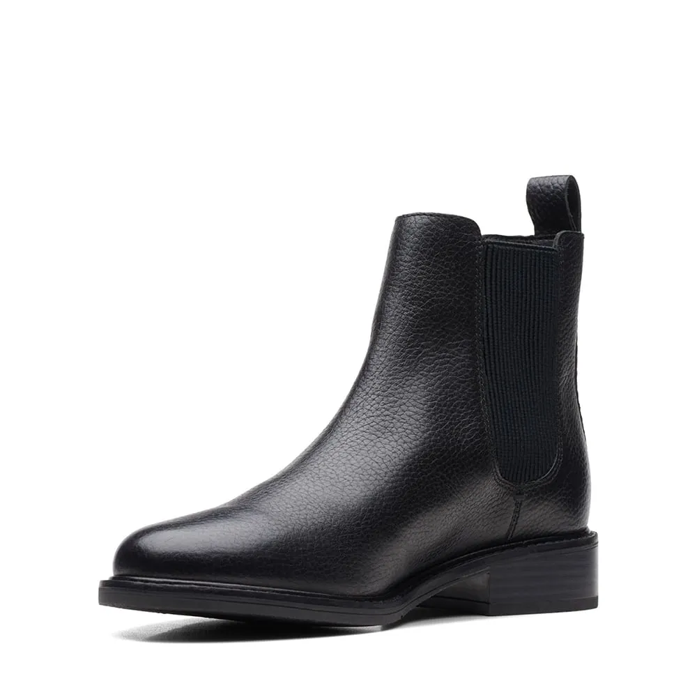 Clarks Classic Chelsea Boots Cologne Arlo Women's Leather Boots