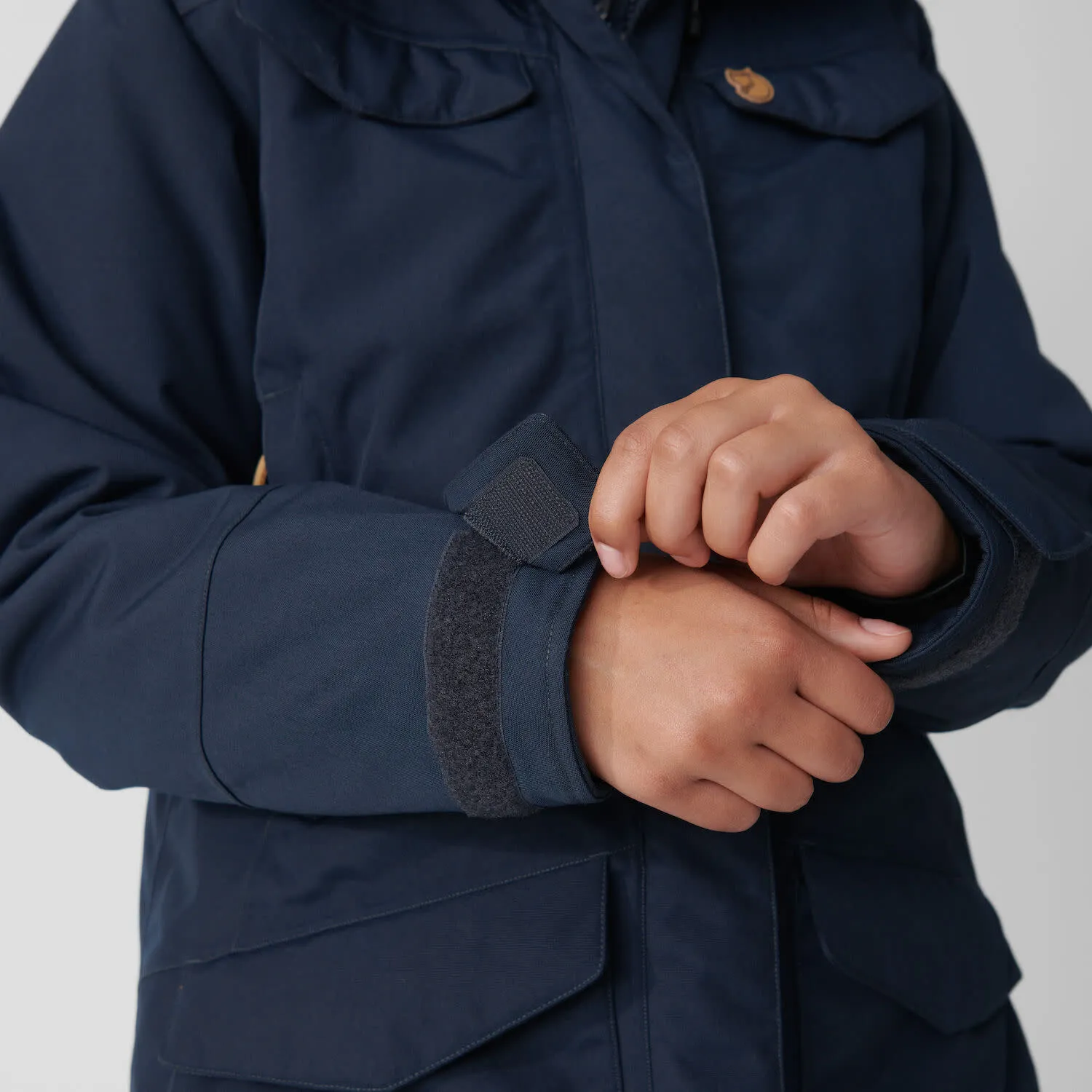 Fjällräven Women's Nuuk Parka Dark Navy | Buy Fjällräven Women's Nuuk Parka Dark Navy here | Outnorth