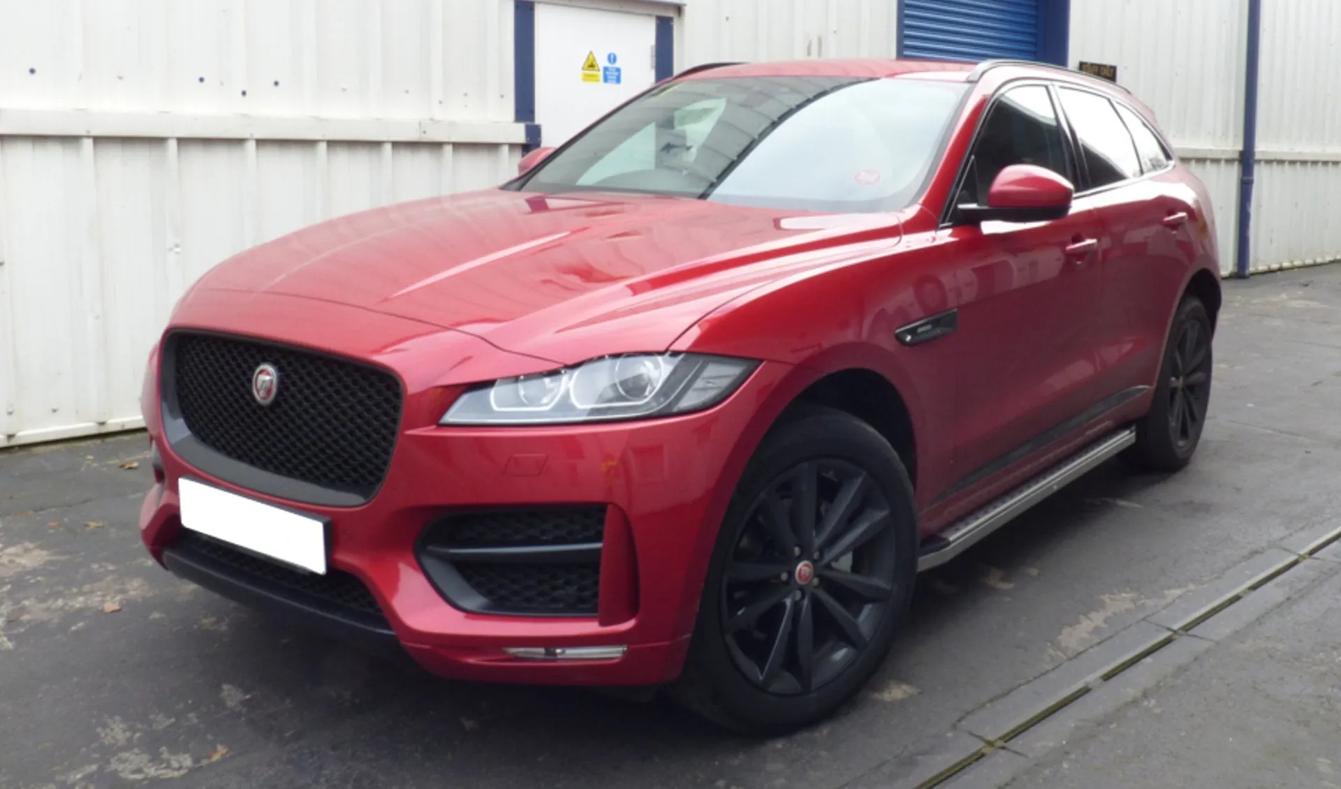 Freedom Side Steps Running Boards for Jaguar F-PACE 2016+