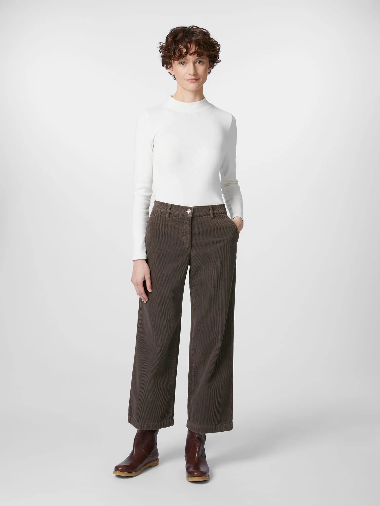 Ladies corduroy pants, Brown | Manufactum