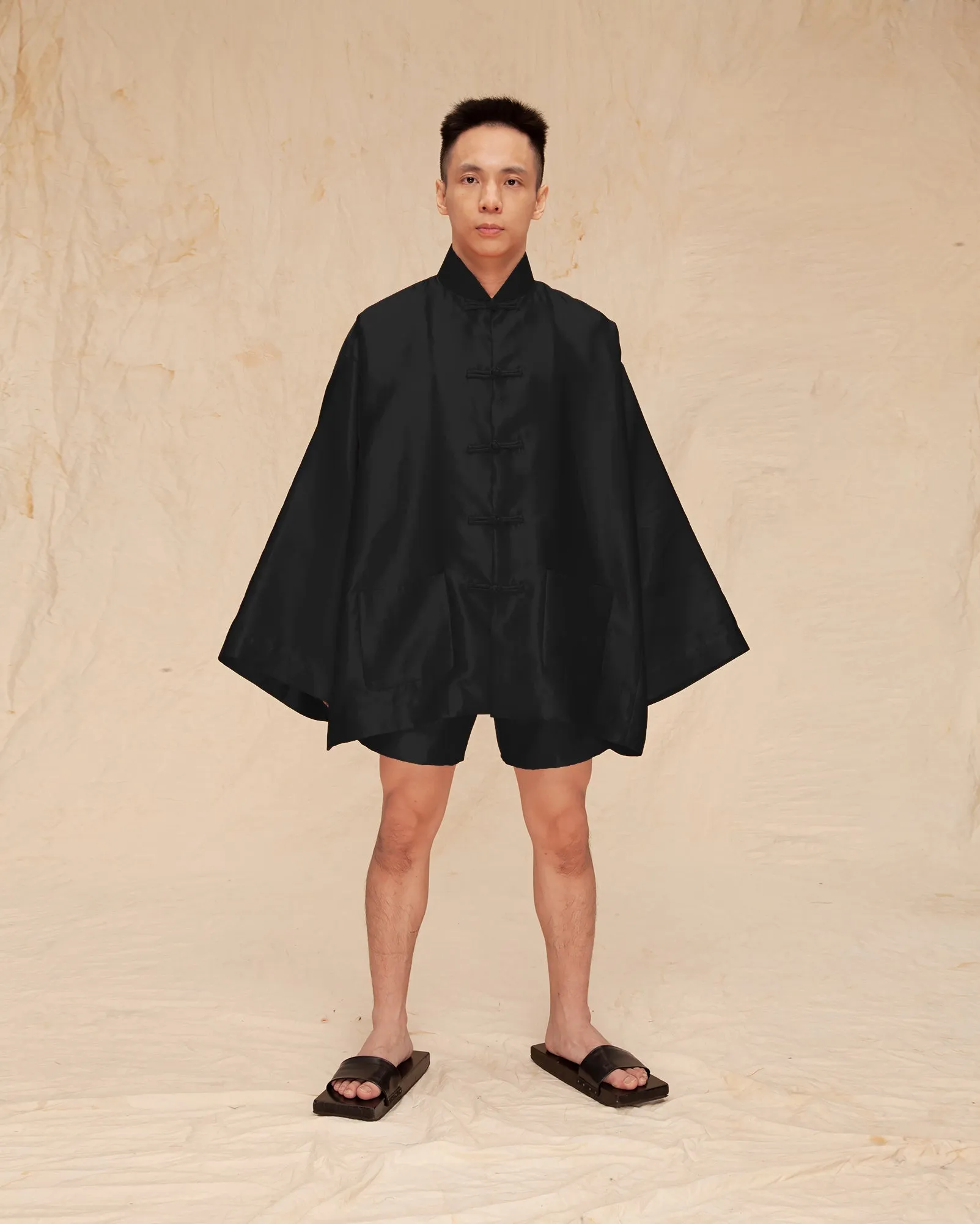 Magua Oversaiz (Black Taffeta)