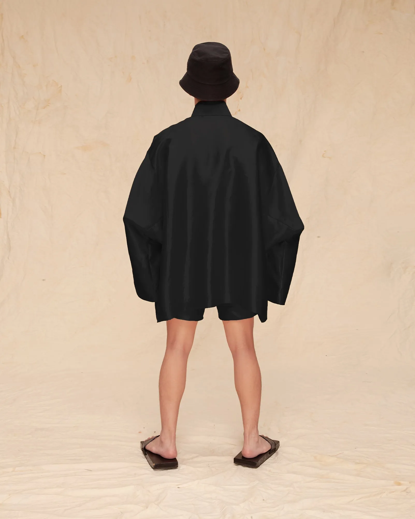 Magua Oversaiz (Black Taffeta)