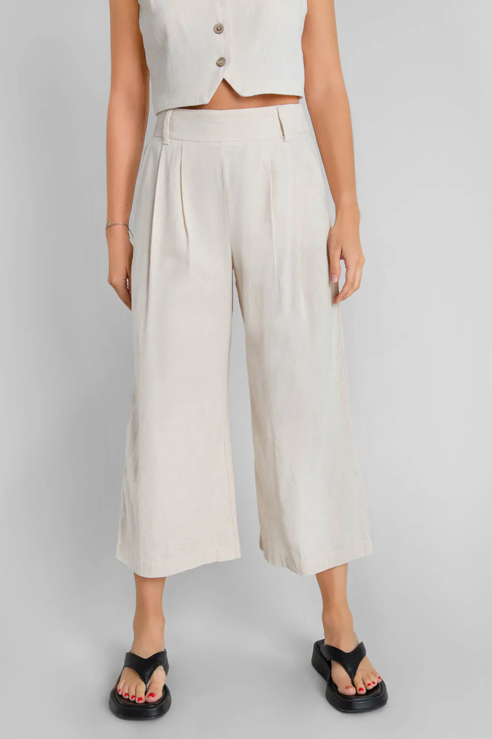 Pantalón de lino fit culotte con pinzas