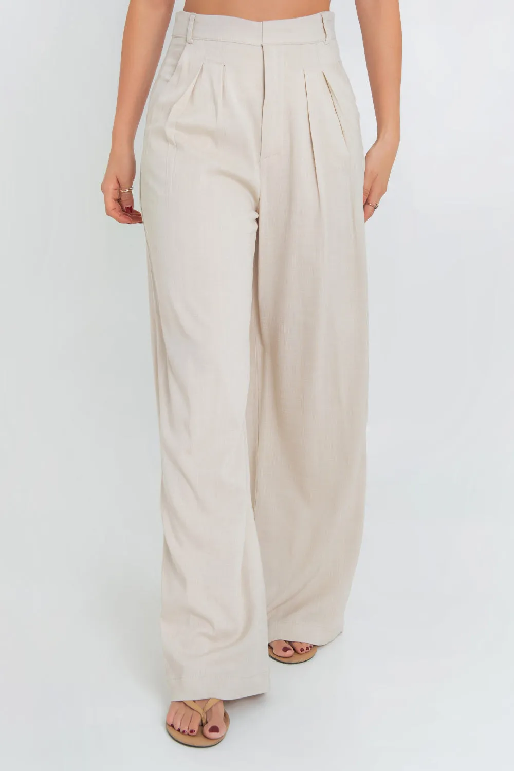 Pantalón fit wide leg con pinzas de cintura alta