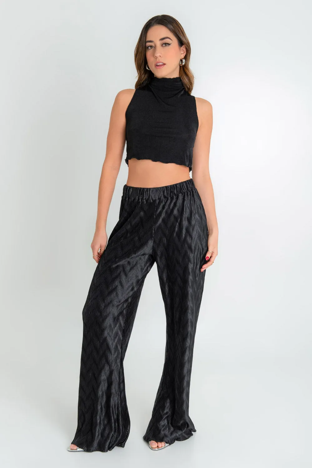 Pantalón satinado wide leg con textura